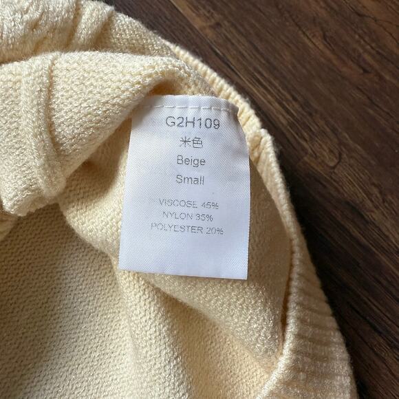 Ivory Cable Knit Sweater Vest Preppy Collegiate Style Size Medium - Picture 3 of 4